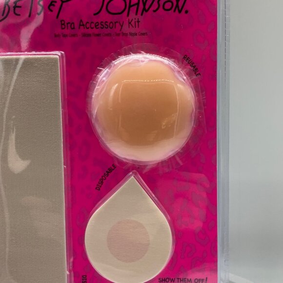 Betsey Johnson Bra Accessory Kit Silicone Disposable Nipple Covers Body Tape NEW - Picture 3 of 7